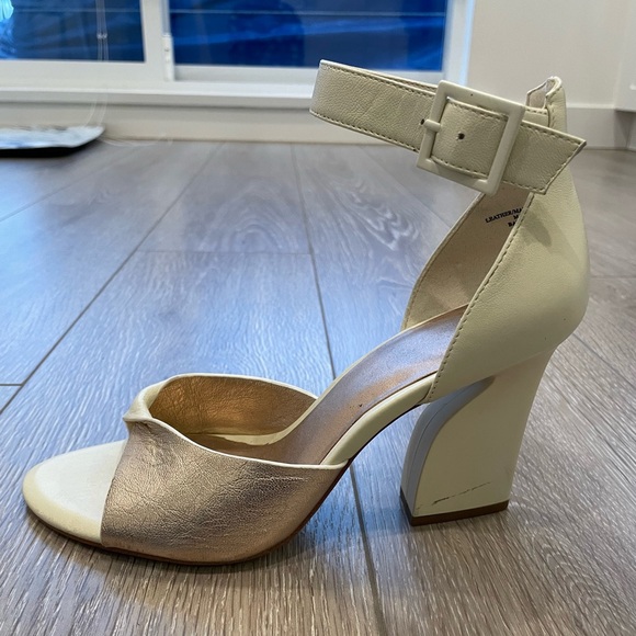 H by Halston heels with ankle strap - Picture 5 of 9